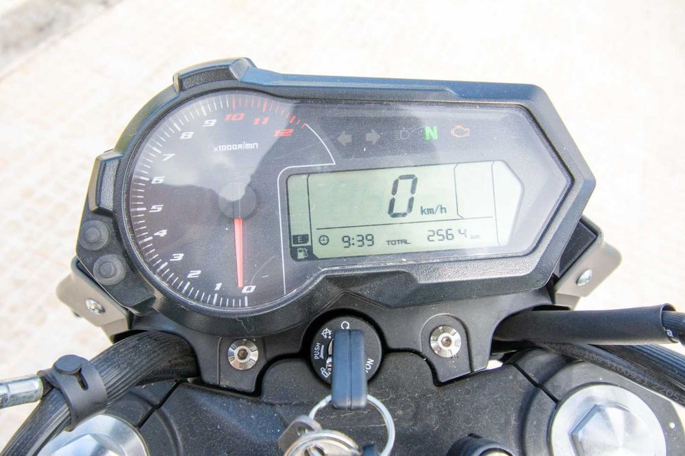Benelli TNT 125 - como novo