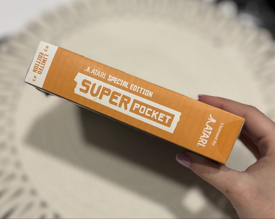 Konsola ATARI super pocket special edition