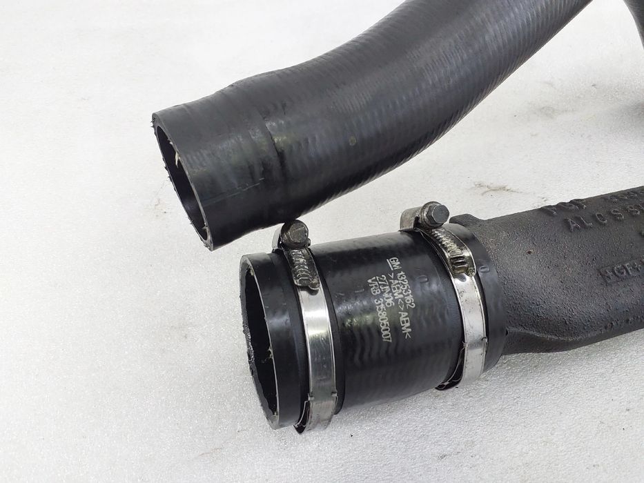 Tubo do intercooler OPEL Astra H Caravan Van (L70)