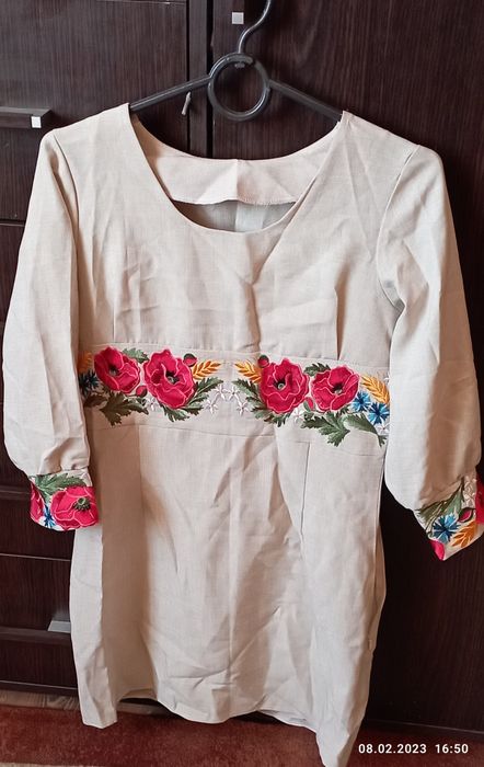 Продам плаття.Є багато різних.Розмір S-M.Ціни теж різні.Від 50 грн.