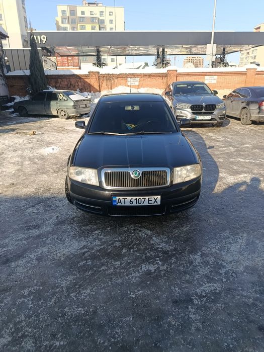 Шкода супер б  в гарному стані