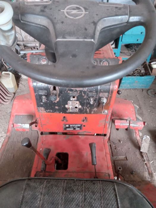 Продам хтз т 012