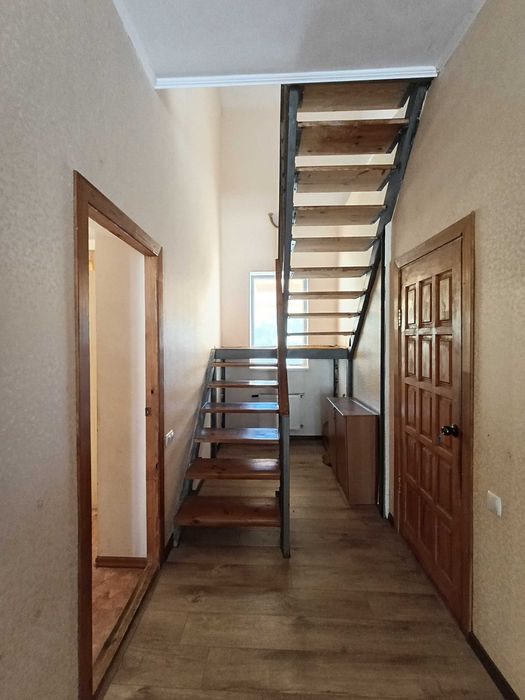 Продам дом 185 метров во втором Совиньоне на 10-ти сотках земли