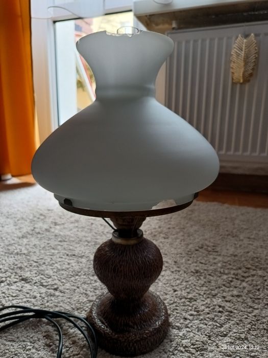 Sprzedam lampę stołową