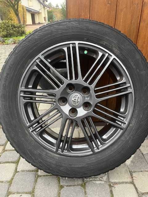4 alufelgi Toyota R18 opony całoroczne Bridgestone zimowe Nokian