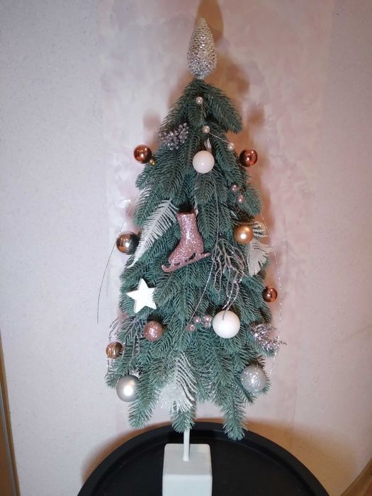 Новорічна ялинка, Ноаогодняя елка