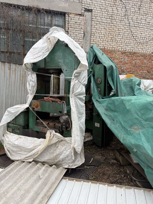 Пресс 100 тонн двух стоечный