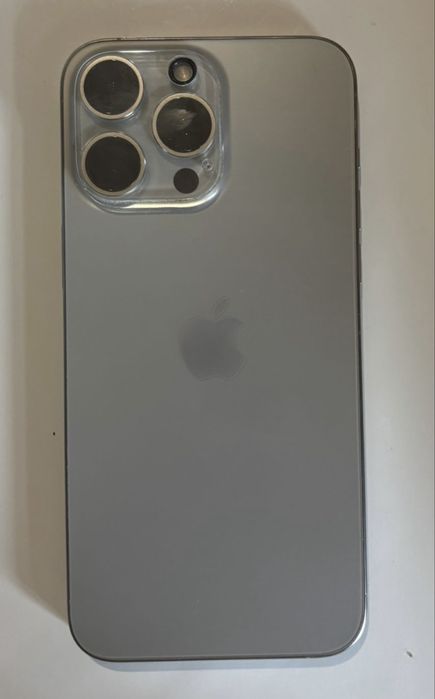Vendo Iphone 15 Pro Max 256gb