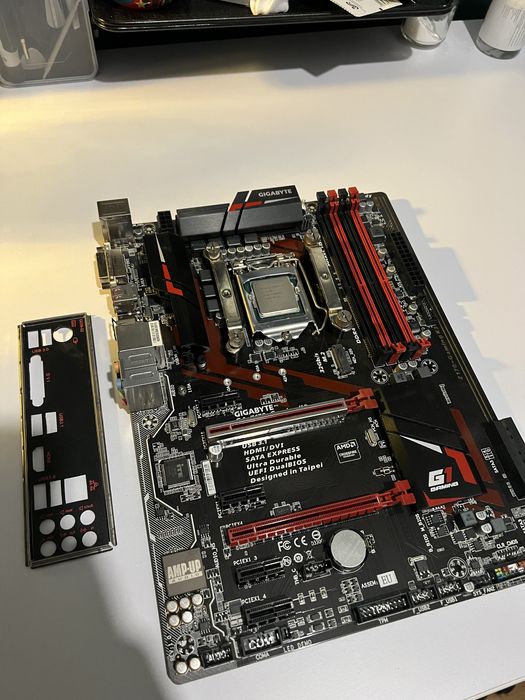 Płyta główna i procesor