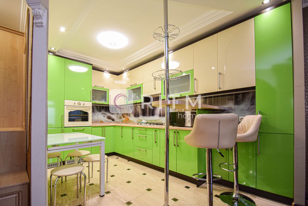 Оренда просторої 1к квартири + кухня-студія, вул. Лучаківського, 6а