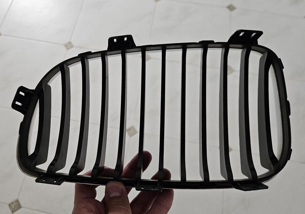 Grelhas originais bmw série 1, e87 lci de 2008