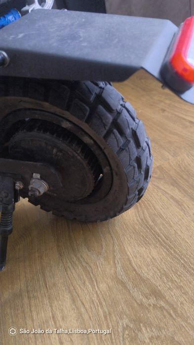 Trotinete elétrica FLJ