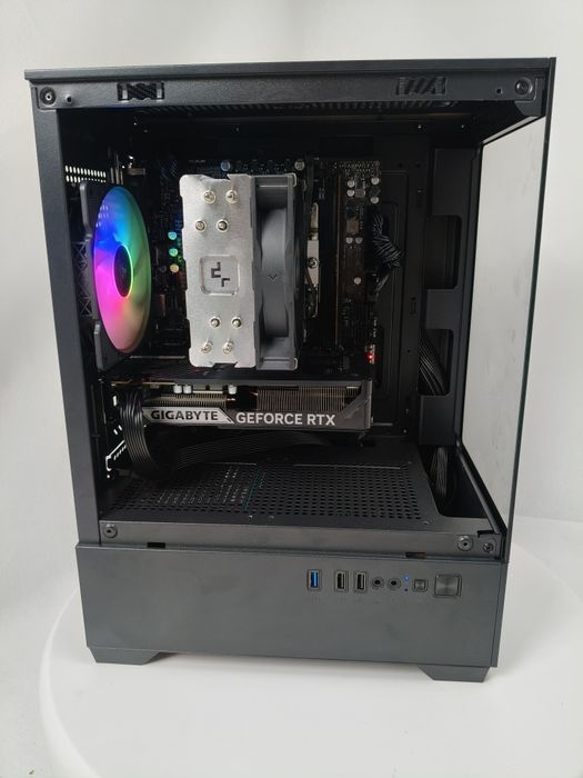 Komputer Gamingowy Ryzen 7 5700, RTX 5070, 32 GB,SSD,Win 11 Pro