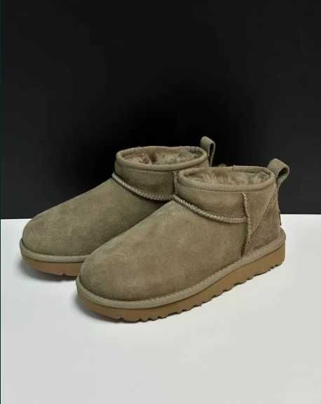 UGG Classic Mini Boots R.40