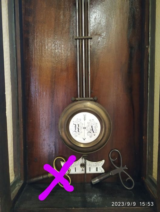 Годинник антикварний настінний Le Roi a Paris - часы антиквариат