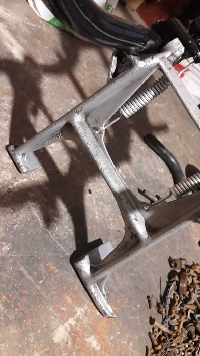 центральная ножка ЯВА 634-638