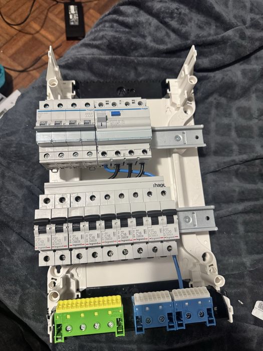 Eletricista 24h disponivel