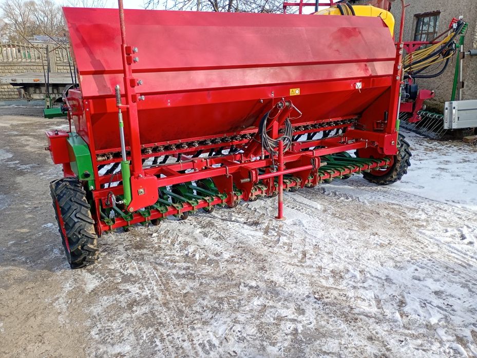 Siewnik talerzowy 3m Unia Polonez Poznaniak  Amazone Agro