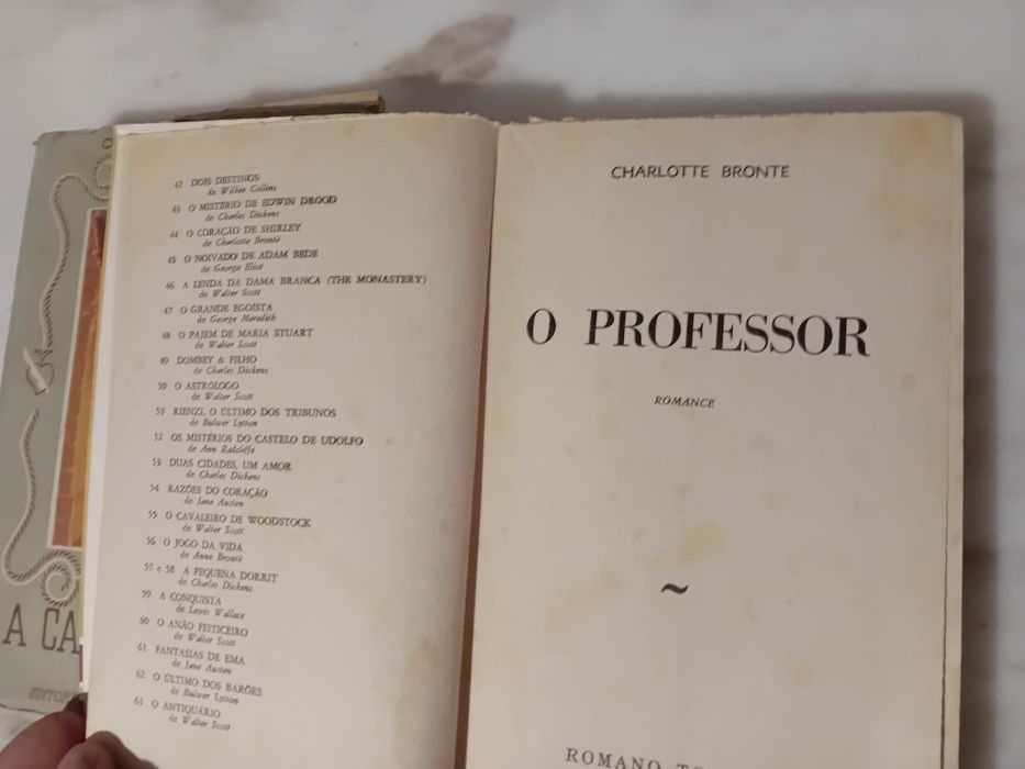Conjunto de 2 Livros de Romance Antigos