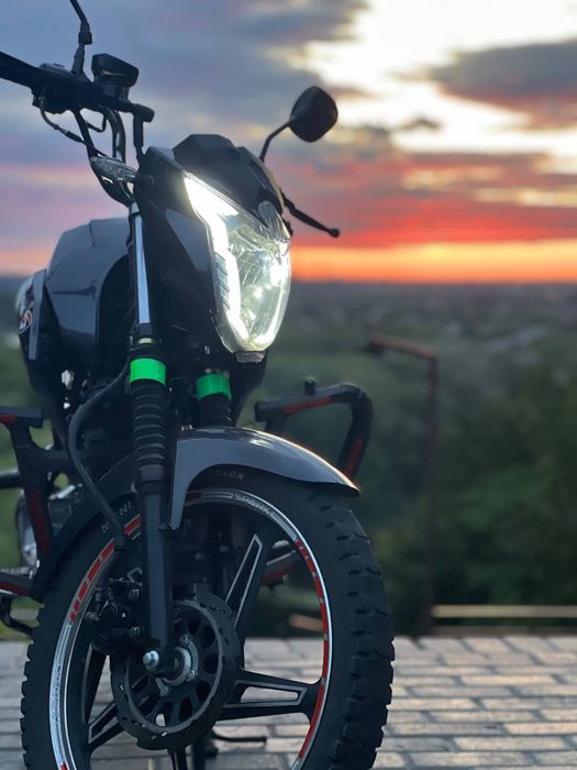 Продаю мотоцикл Спарк150р15