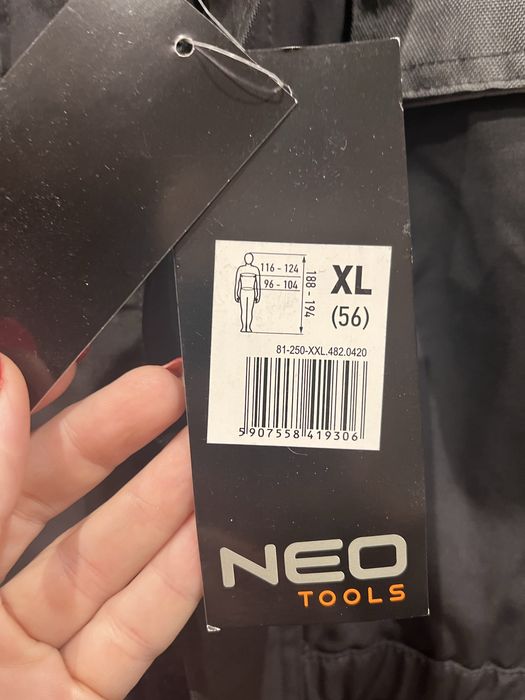 Kombinezon roboczy Neo Tools rozm. XL