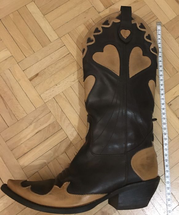 Kowbojki z sercem, 36, skora