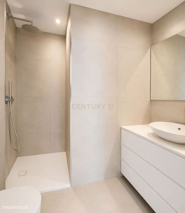 Apartamento T3 como novo centro de Cascais e com vista mar