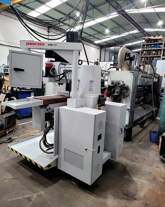 Fresadora CNC Revisionada