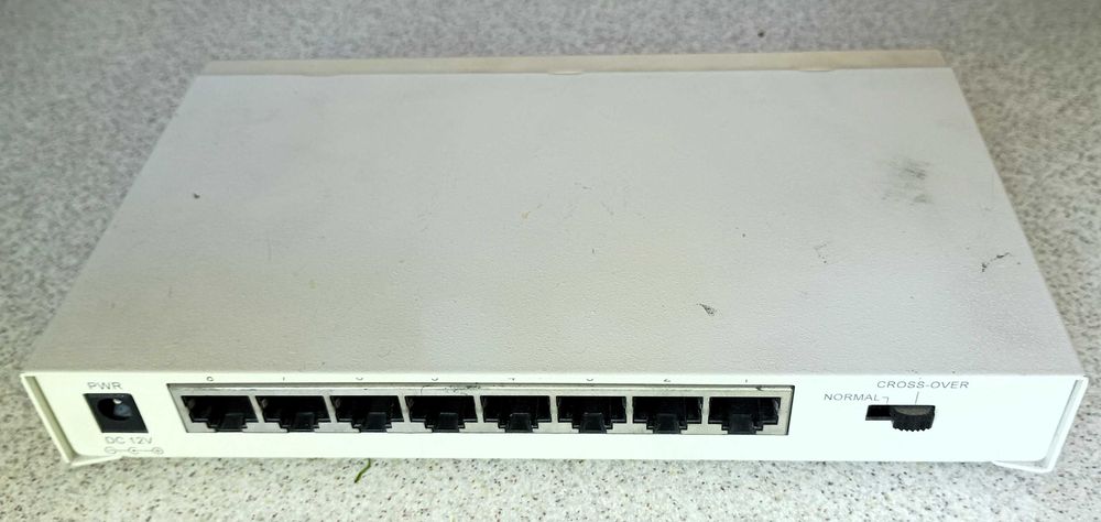 Коммутатор Genius GS4080GE