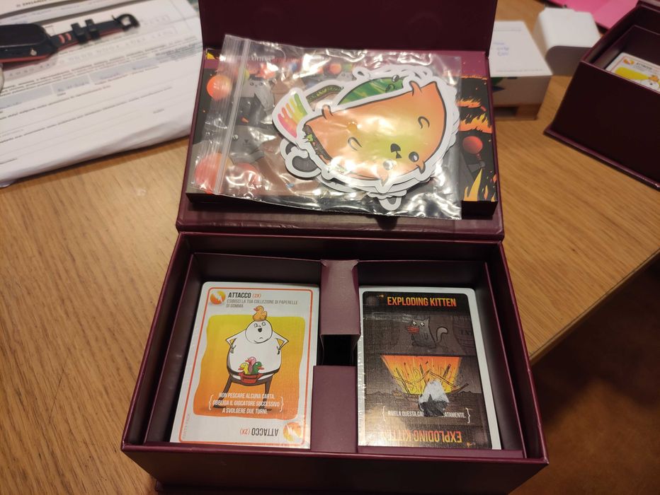 Gra planszowa Exploding Kittens Eksplodujące Kotki Impreza Włoska