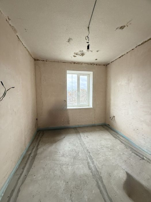 Продаж 3-кімнатної