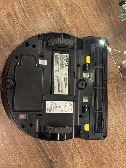 Робот пилосос Samsung vr7000