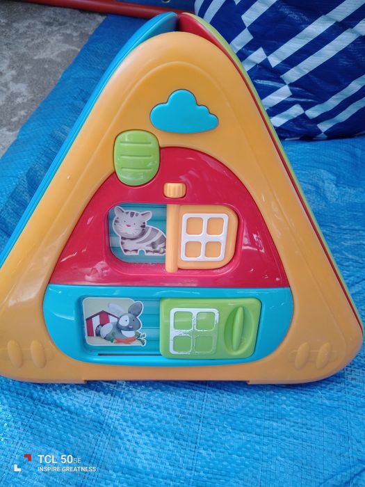 Brinquedo interativo da Imagical dá sons dos animais e dá música.