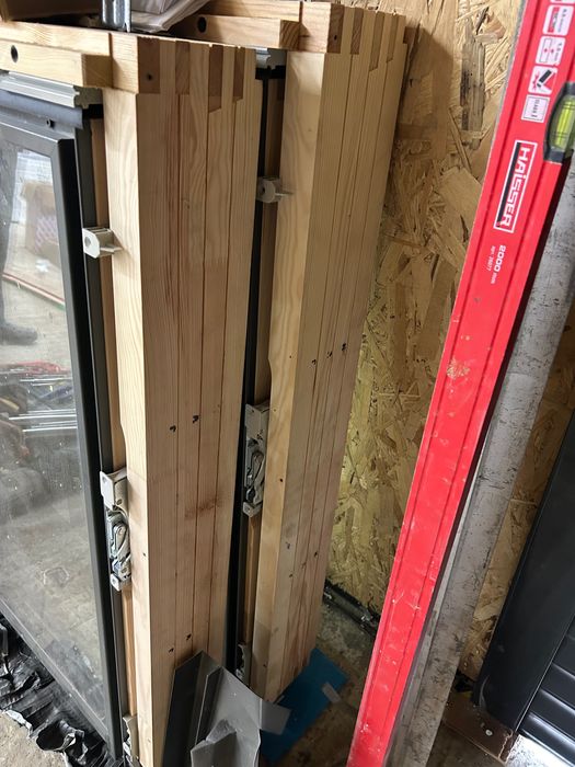 Вікна мансардні нові