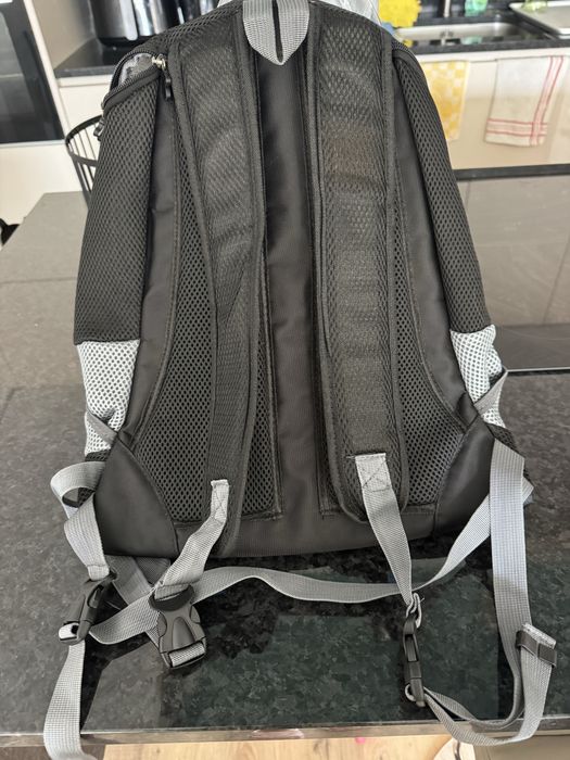Mochila para um patudo tamanho mini