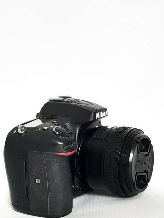 Продаю Nikon D7200