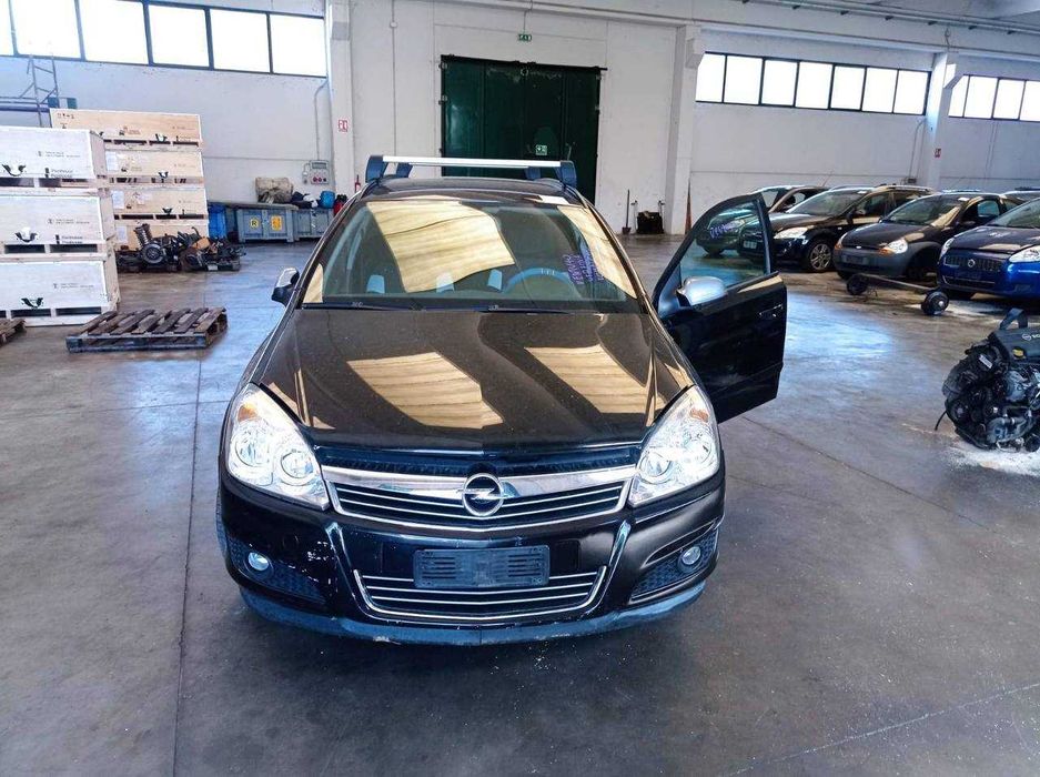 Розбірка Opel Astra H, шрот, запчастини Z19DT