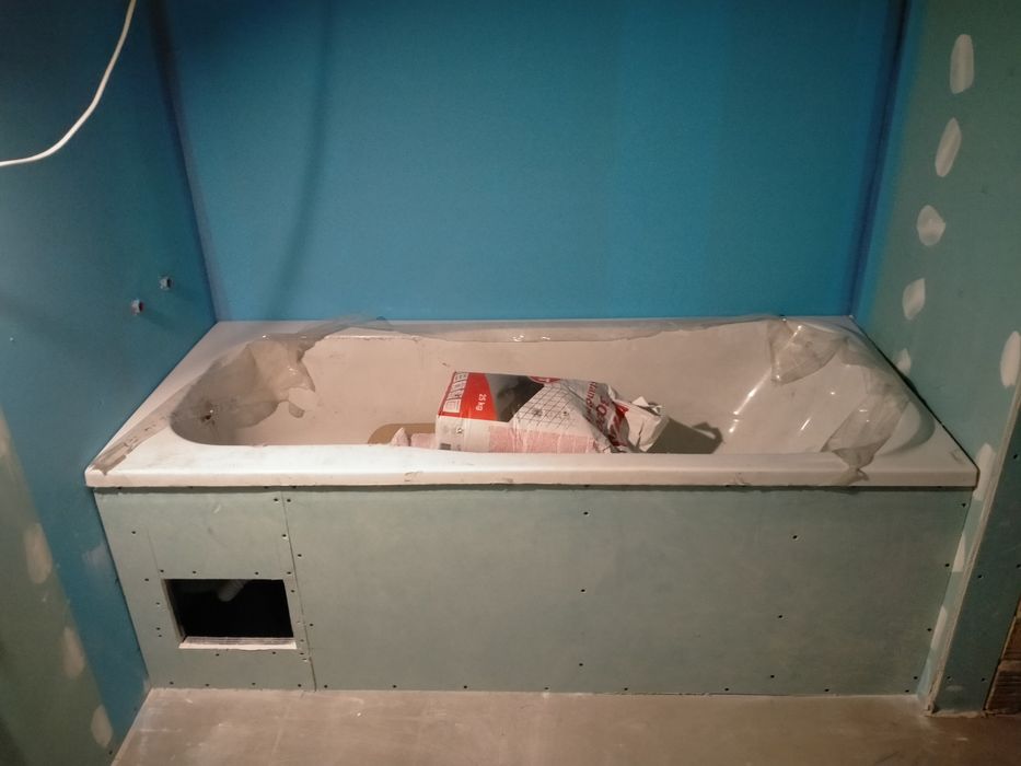 Строитель виполнит роботи