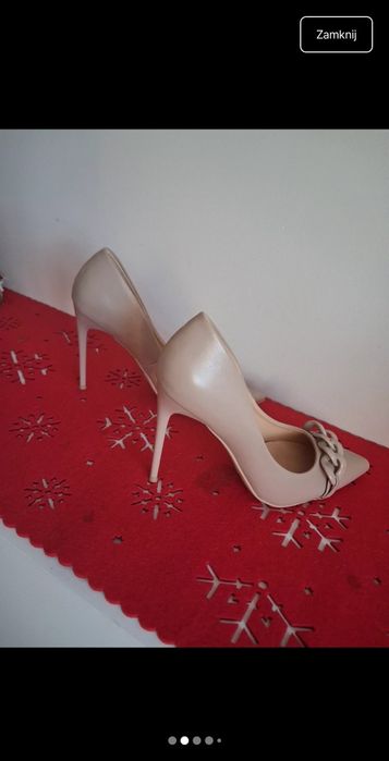 Szpilki beżowe eleganckie weselne nowe r 38