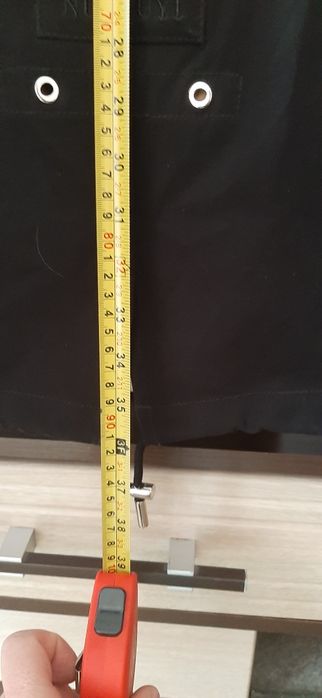 Продам куртки (парки)