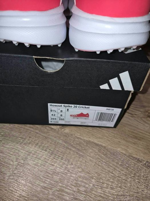 Buty do Krykieta adidas Howzat Spike 20 | Rozmiar 42 (UK 8)