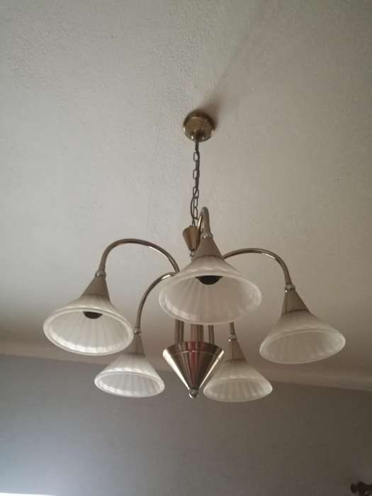 Vendo candeeiro de teto em muito bom estado