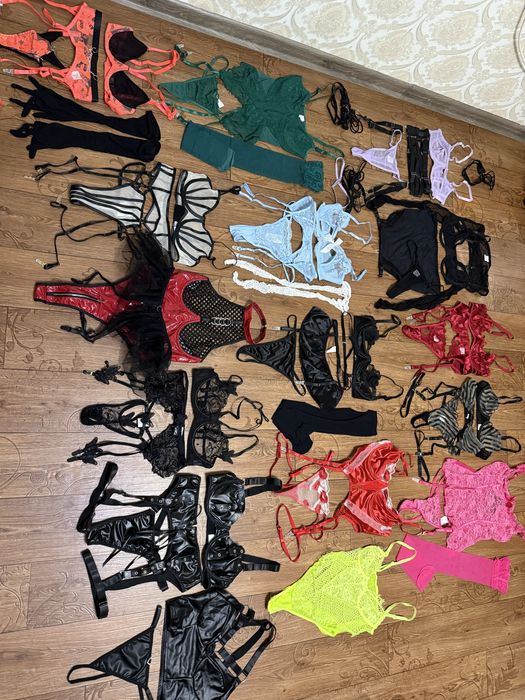 Еротична білизна белье ліф труси пояс панчохи гартери латекс боді