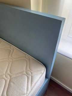 Cama Pinho maciço pintada com tinta especial para crianças