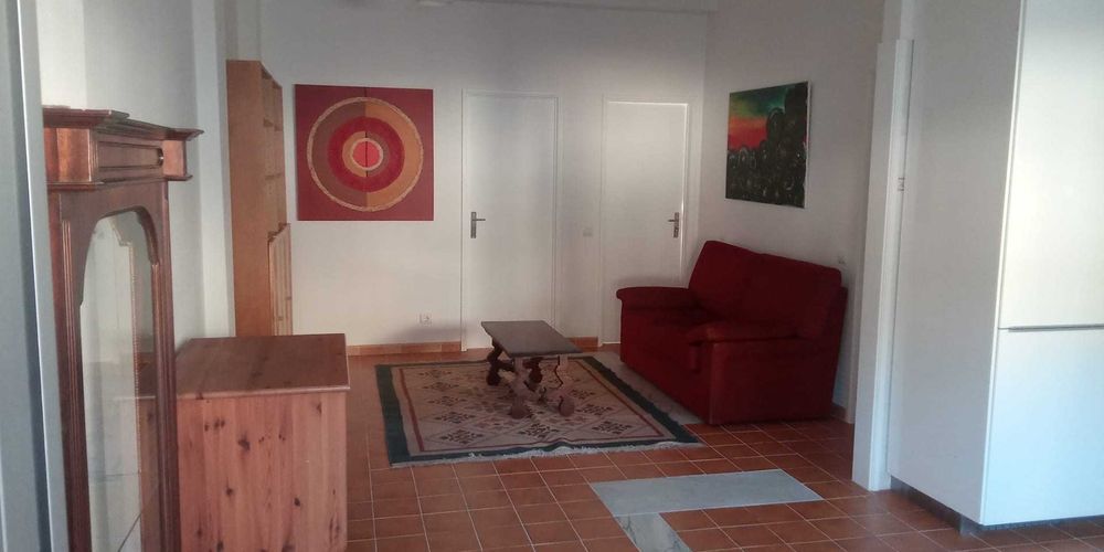 Alvaiazere T2 equipado e parcialmente mobilado