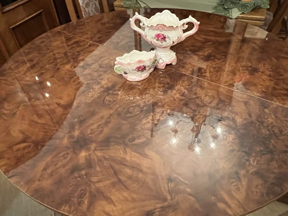 Stół okrągły lakierowany