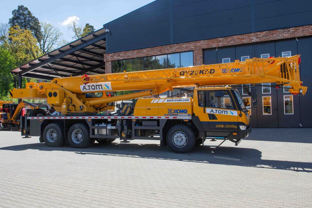 Автокран XCMG QY25K5D