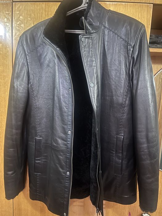 Продам чоловічу шкіряну куртку, дублянку