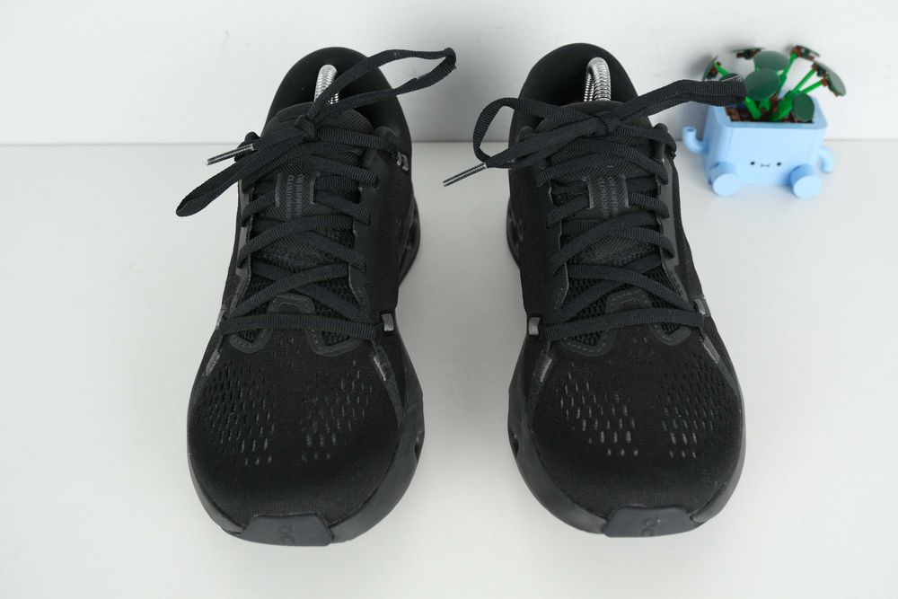 On cloud damskie buty do biegania r 38