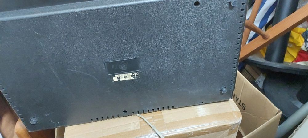 Vendo gira discos antigo para peças.